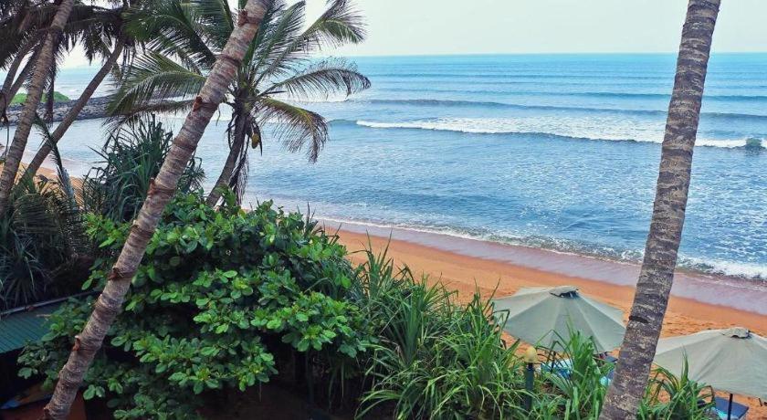 Oyo 246 Roy Villa Beach Hotel Kalutara Exterior photo