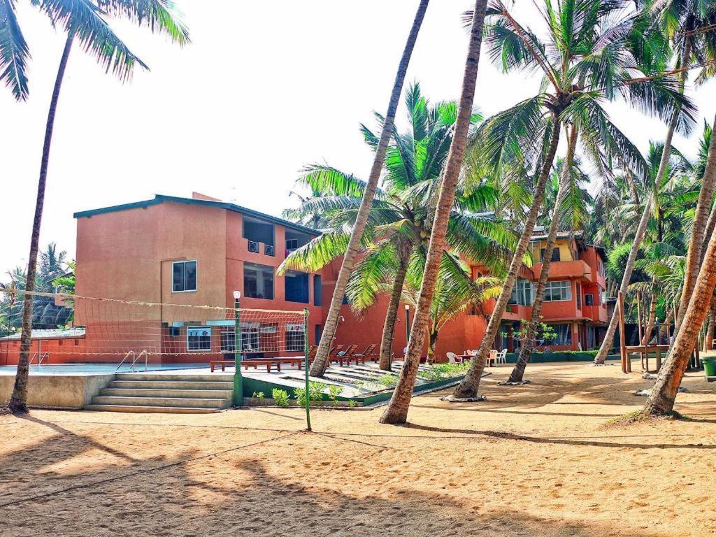 Oyo 246 Roy Villa Beach Hotel Kalutara Exterior photo