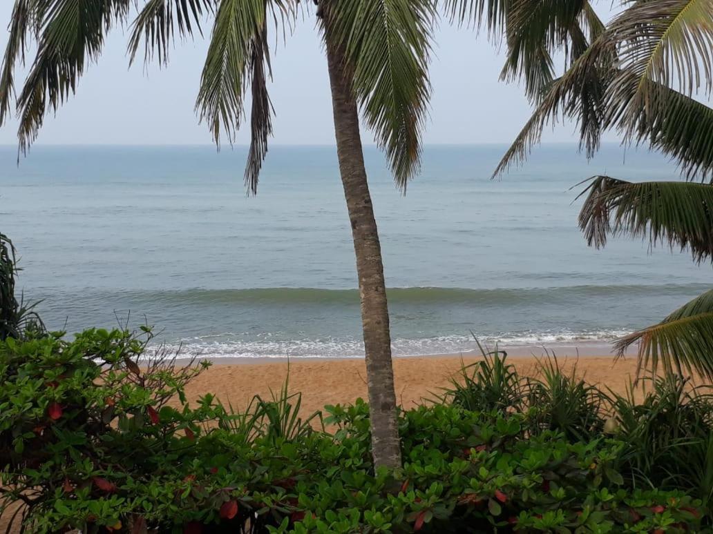 Oyo 246 Roy Villa Beach Hotel Kalutara Exterior photo